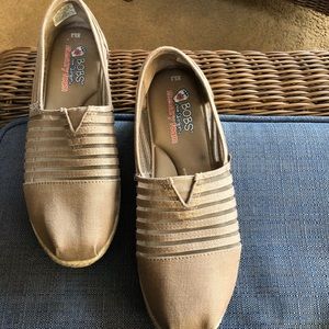 EUC Bobs foam slip on SZ 9.5